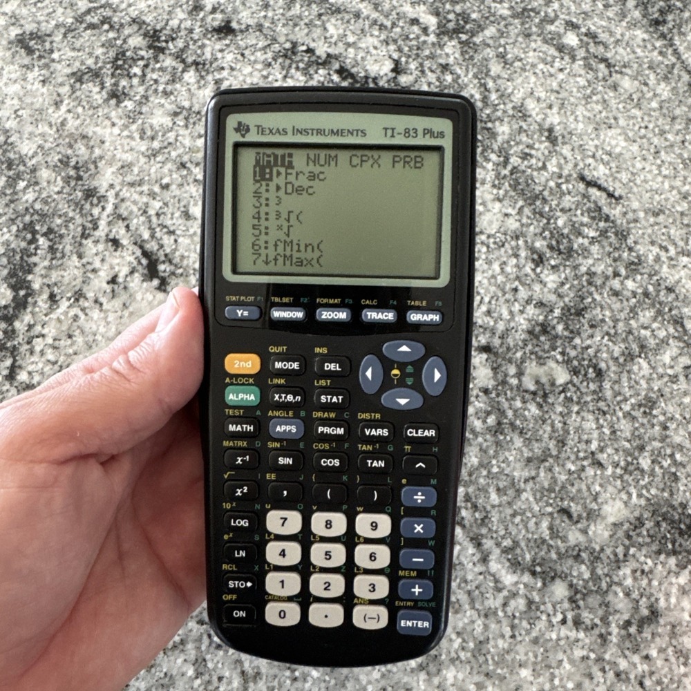 Texas Instruments TI-83 Plus Graphing Calculator w/ Cover No Batteries